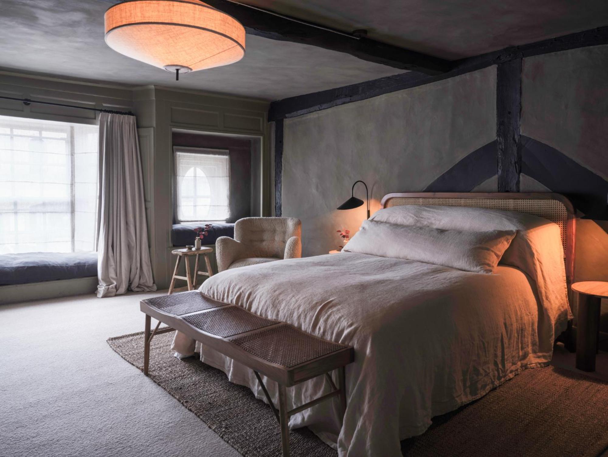 Highway Hotel Бърфорд Екстериор снимка
