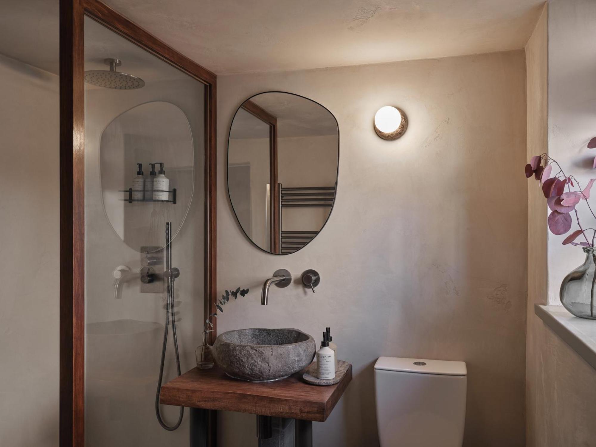 Highway Hotel Бърфорд Екстериор снимка