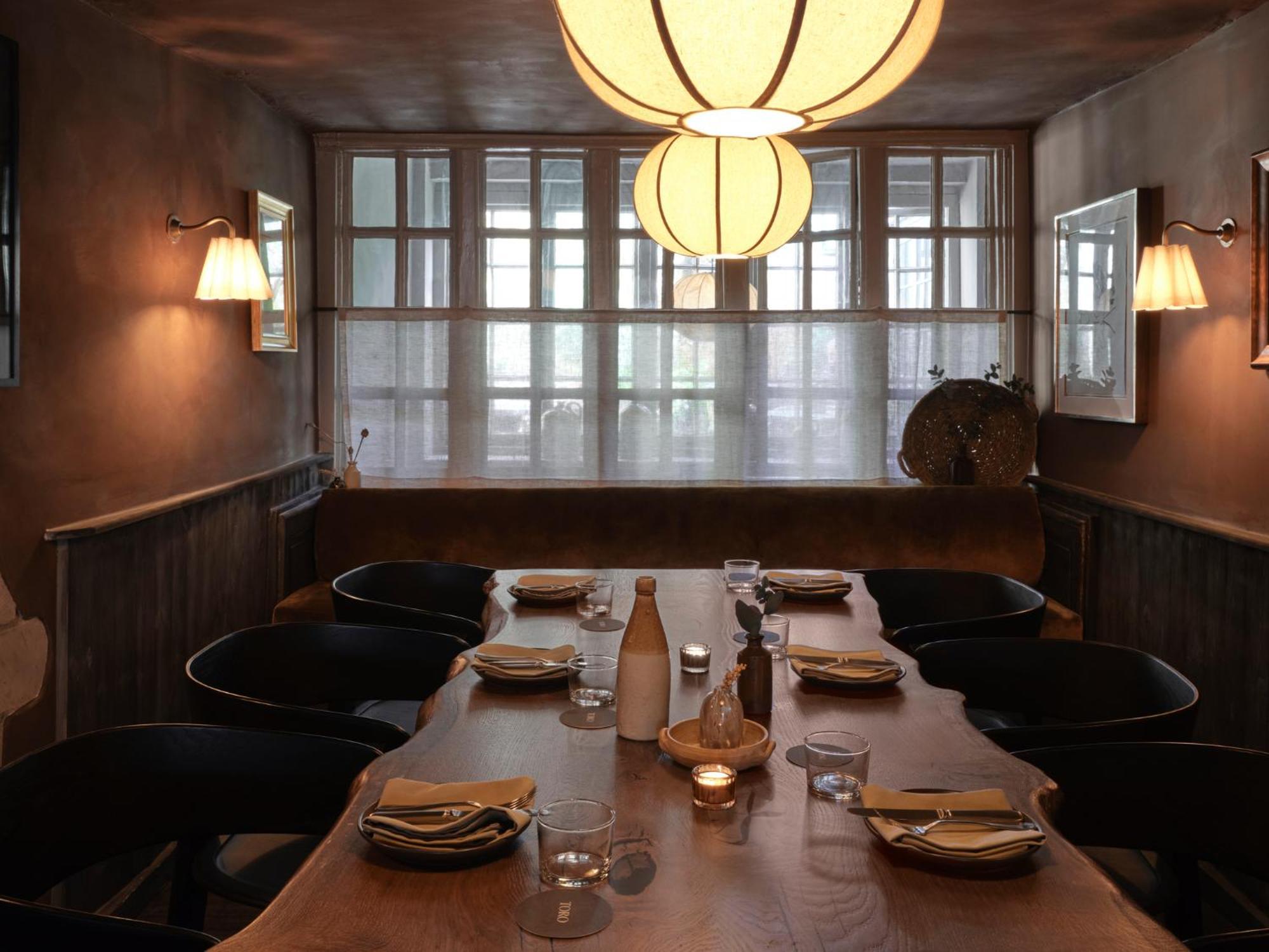 Highway Hotel Бърфорд Екстериор снимка